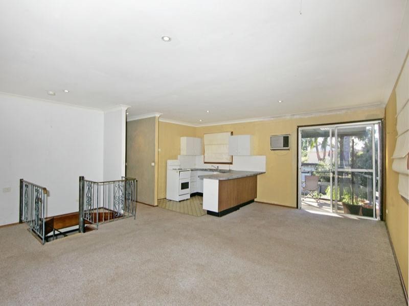 5 Tingira Avenue, Charmhaven NSW 2263