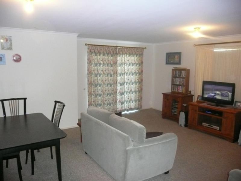 6 Woodbridge Crescent, Lake Munmorah NSW 2259