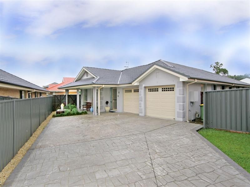 8 Flora Place, Hamlyn Terrace NSW 2259