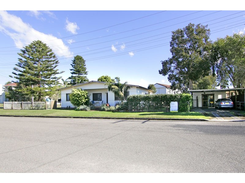 24 Moss Avenue, Toukley NSW 2263