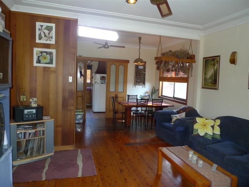 24 Moss Avenue, Toukley NSW 2263
