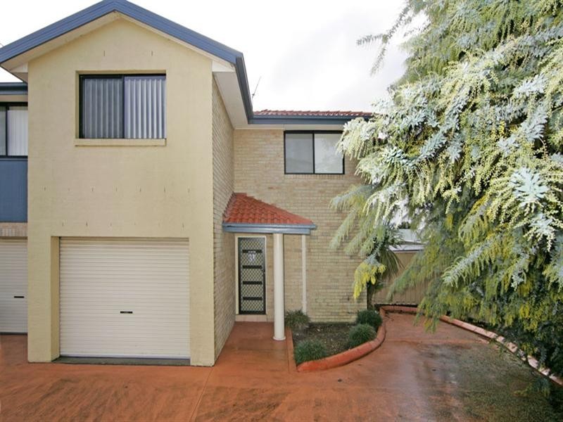4/43 Gorokan Drive, Lake Haven NSW 2263