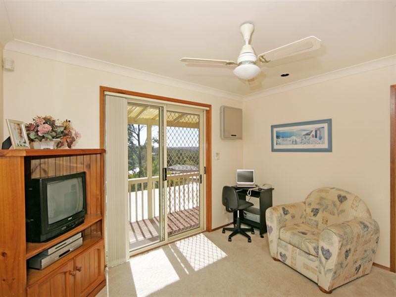 13 Courigal Street, Lake Haven NSW 2263