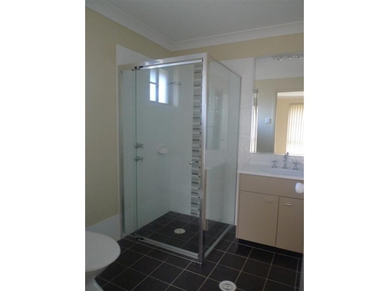 4 Kooringal Avenue, Woongarrah NSW 2259
