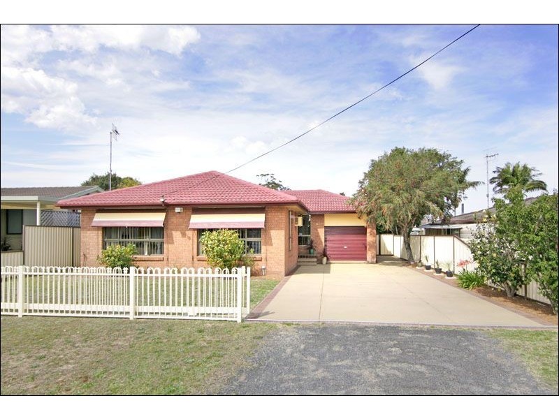 45 Cornwall Avenue, Gorokan NSW 2263