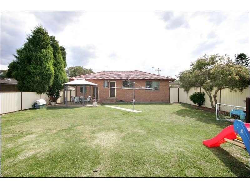 45 Cornwall Avenue, Gorokan NSW 2263