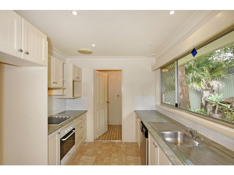 42 Donald Avenue, Kanwal NSW 2259