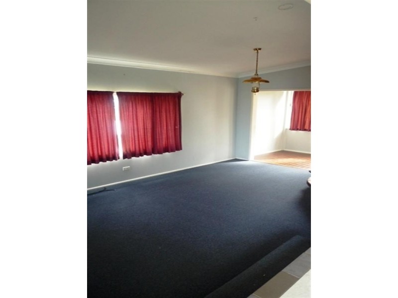 30 Balmoral Drive, Gorokan NSW 2263