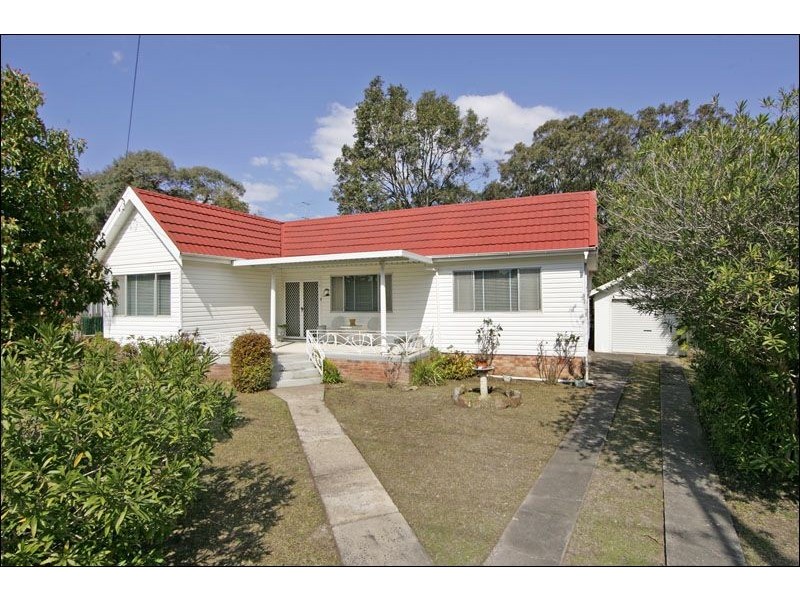 2 Murrawal Road, Wyongah NSW 2259