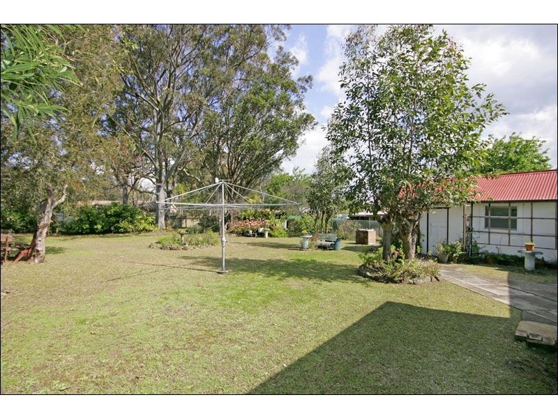 2 Murrawal Road, Wyongah NSW 2259