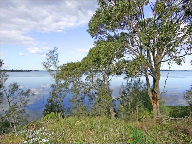 72 Tuggerawong Road, Wyongah NSW 2259