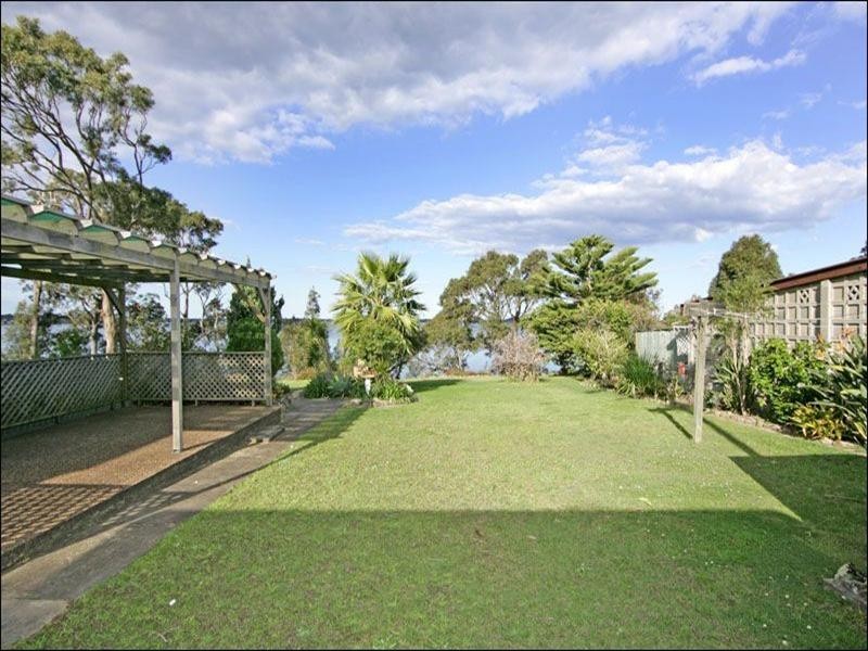 72 Tuggerawong Road, Wyongah NSW 2259