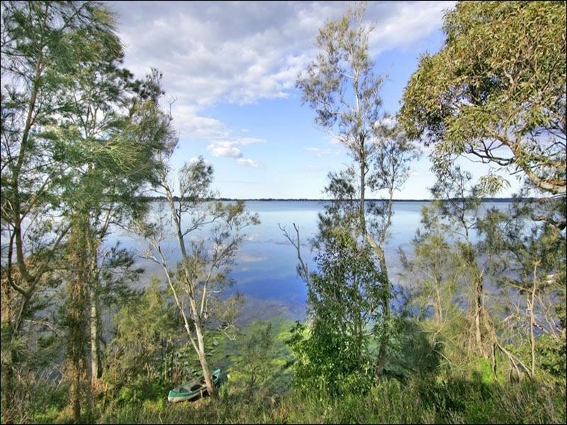 72 Tuggerawong Road, Wyongah NSW 2259