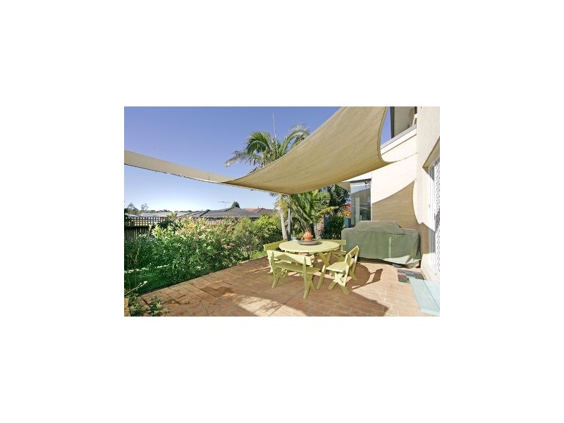 8 Arakoon Road, Woongarrah NSW 2259