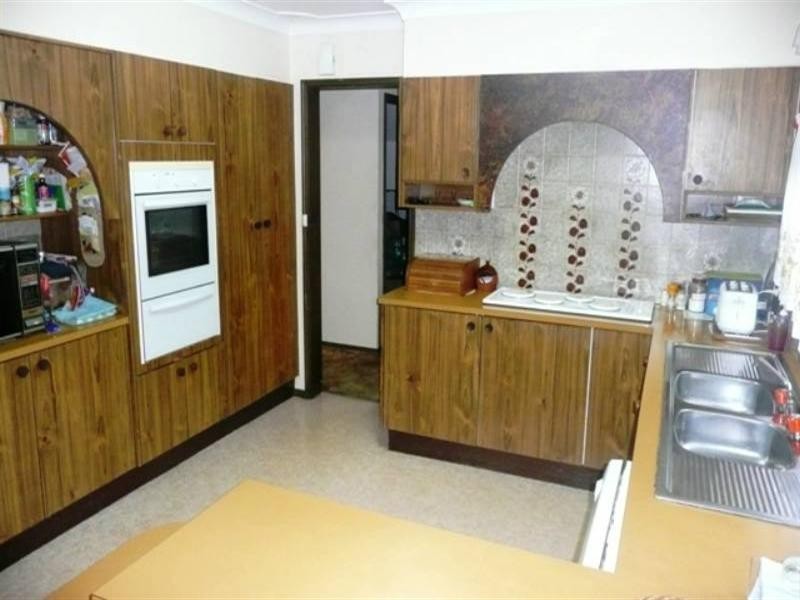 4 Buckland Avenue, Kanwal NSW 2259