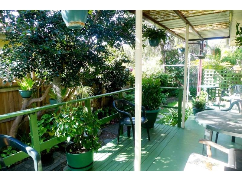 1 Marks Road, Gorokan NSW 2263