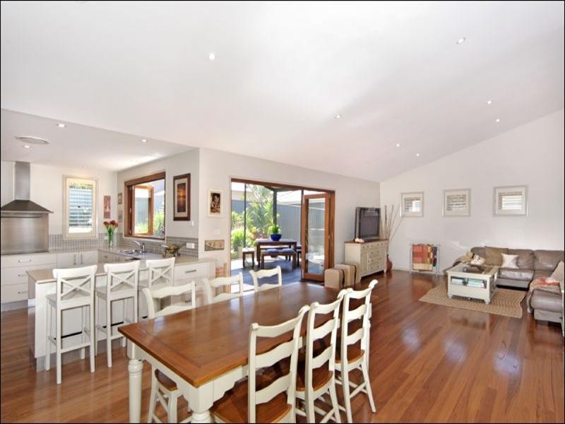 17 Wallum Crescent, Woongarrah NSW 2259