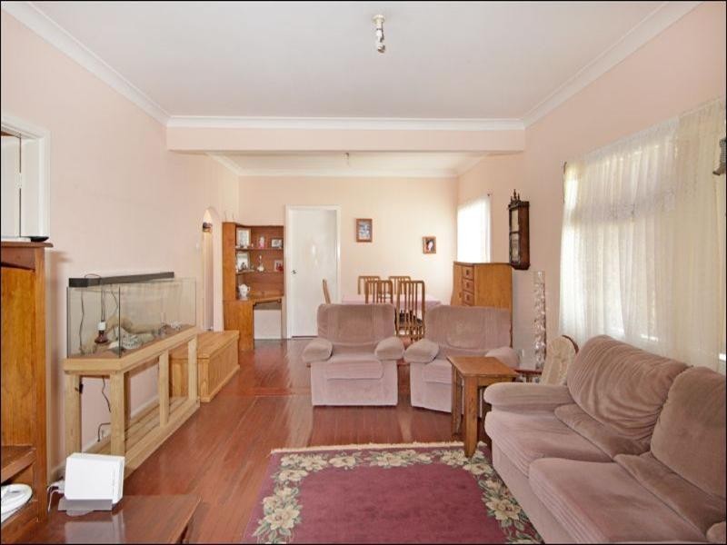 93 Main Road, Toukley NSW 2263