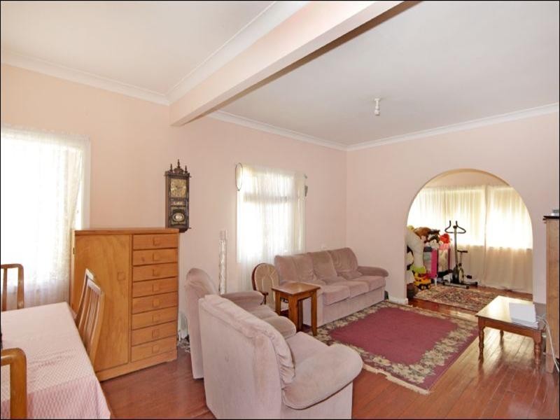 93 Main Road, Toukley NSW 2263