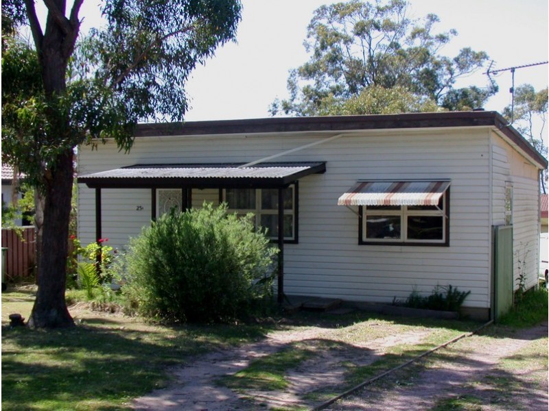 25a Vena Avenue, Gorokan NSW 2263