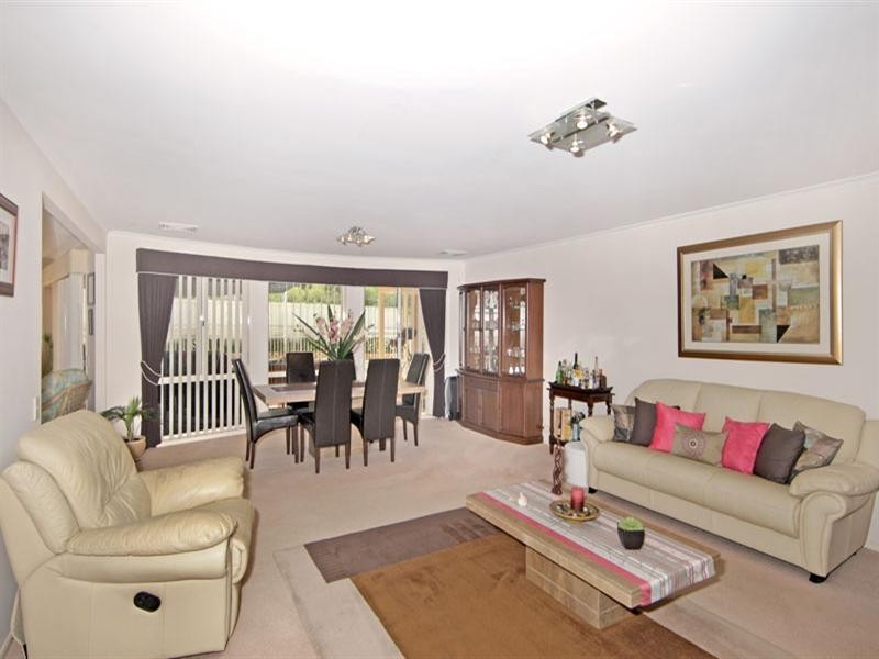 7 Mercator Close, Lake Munmorah NSW 2259