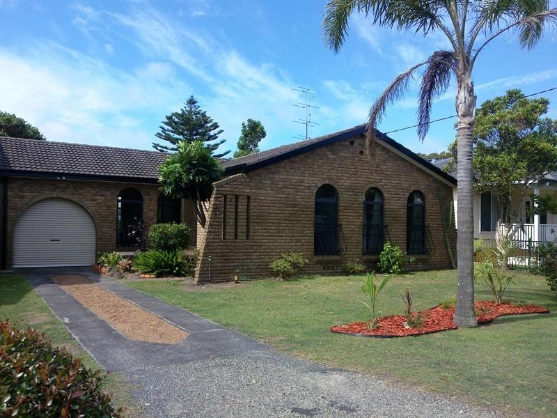 8 Stafford Street, Noraville NSW 2263