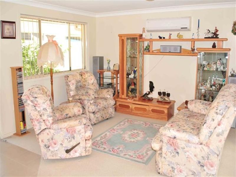 2/1 Lakeview Street, Toukley NSW 2263