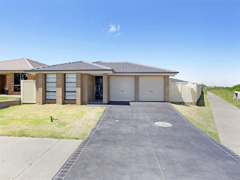 92 Mataram Road, Woongarrah NSW 2259