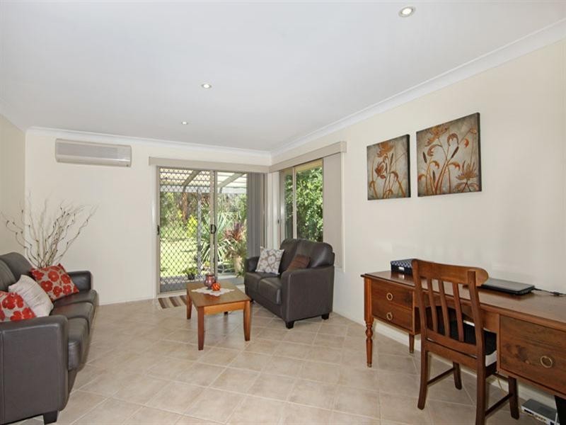 2 Kalele Avenue, Budgewoi NSW 2262