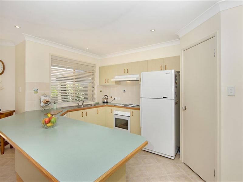 2 Kalele Avenue, Budgewoi NSW 2262