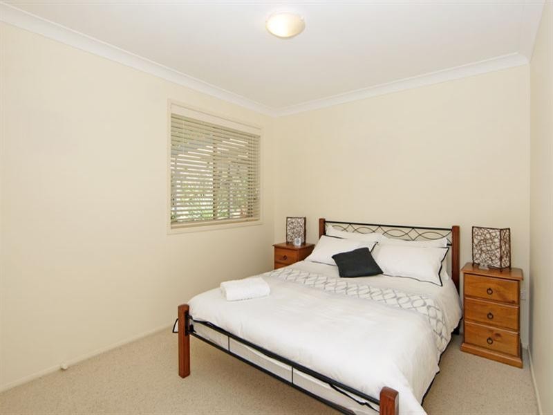 2 Kalele Avenue, Budgewoi NSW 2262