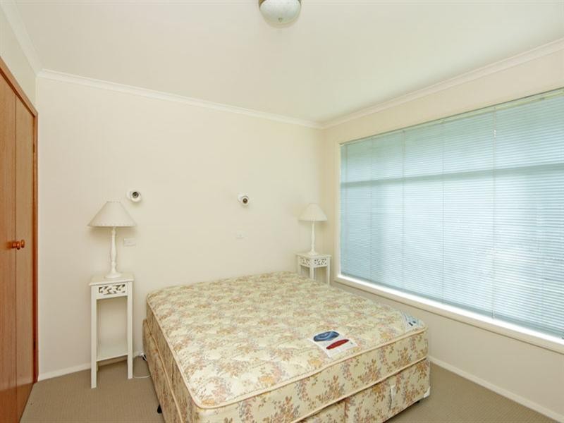 2 Jetty Avenue, Charmhaven NSW 2263