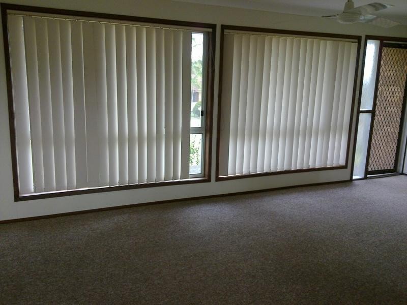 4 Morcombe Close, Gorokan NSW 2263