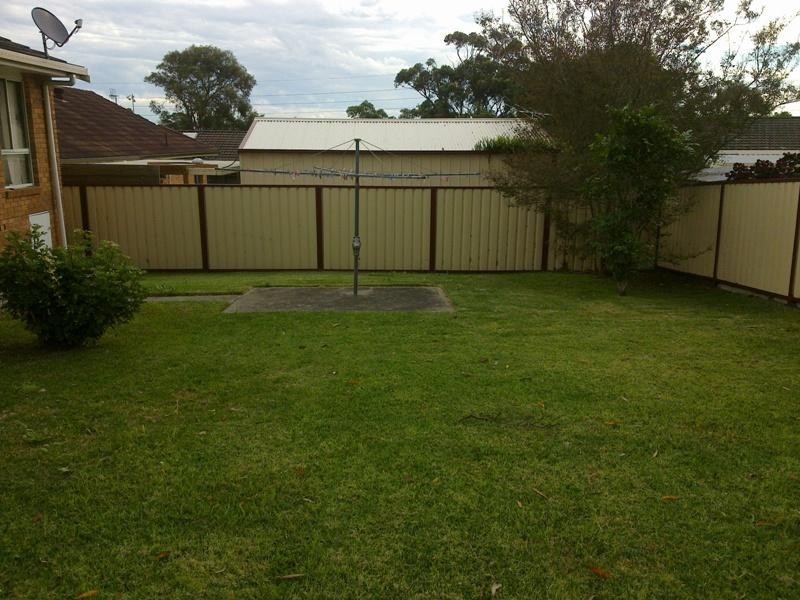 4 Morcombe Close, Gorokan NSW 2263