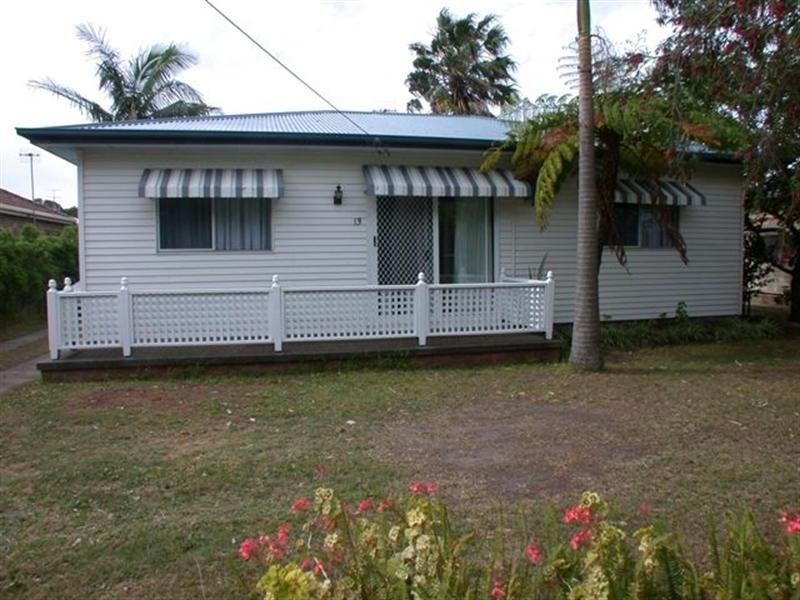 13 Wallarah Road, Gorokan NSW 2263