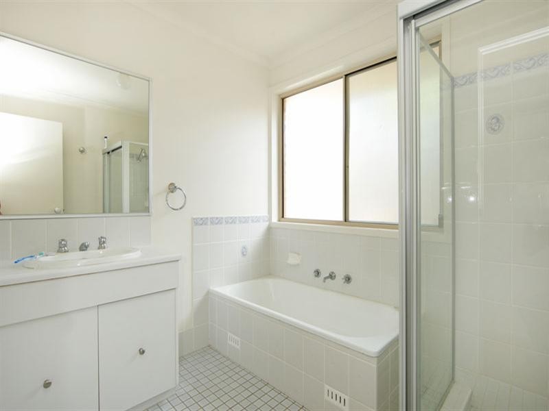 12 Oxford Drive, Lake Haven NSW 2263