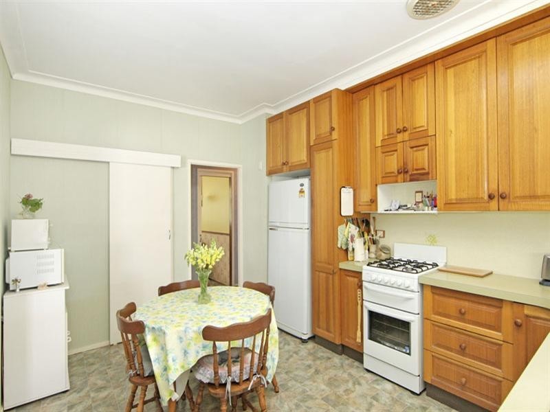 13 Tosca Drive, Gorokan NSW 2263