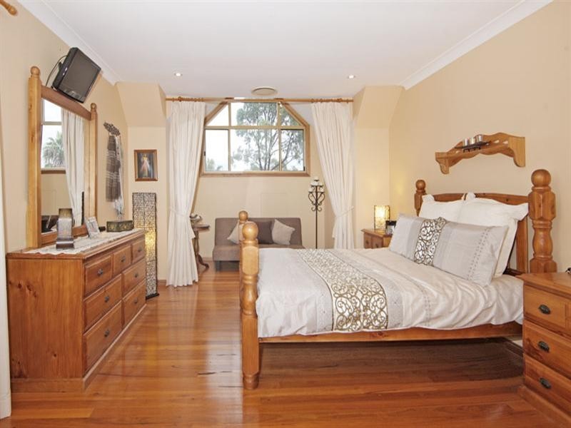 42 Derwent Drive, Lake Haven NSW 2263