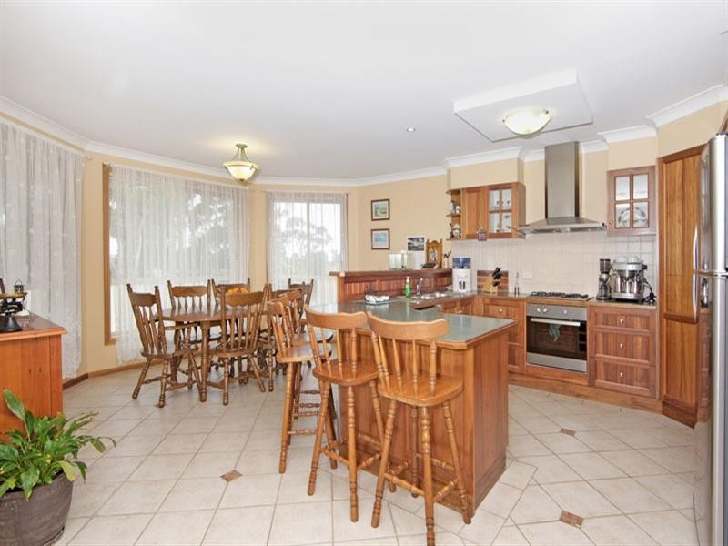 42 Derwent Drive, Lake Haven NSW 2263