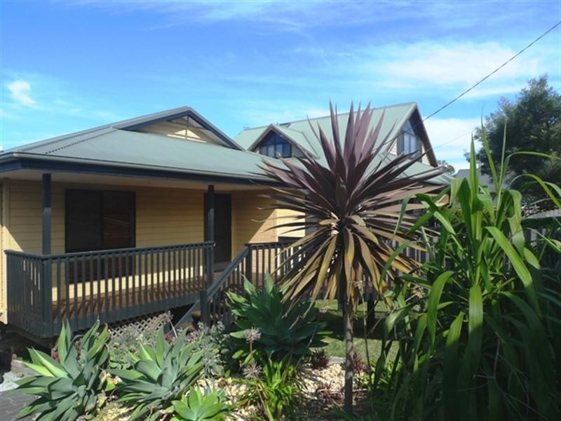 3 Clarence Avenue, Lake Munmorah NSW 2259