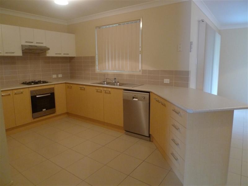 4 Kooringal Avenue, Woongarrah NSW 2259