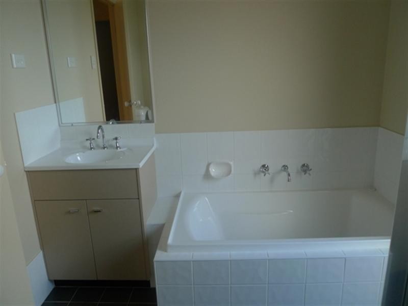 4 Kooringal Avenue, Woongarrah NSW 2259