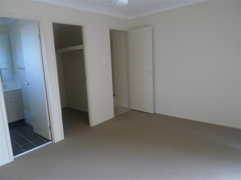 4 Kooringal Avenue, Woongarrah NSW 2259