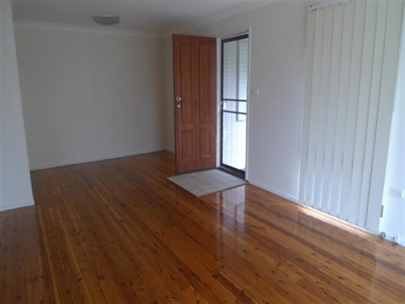 8 Munmorah Avenue, Charmhaven NSW 2263