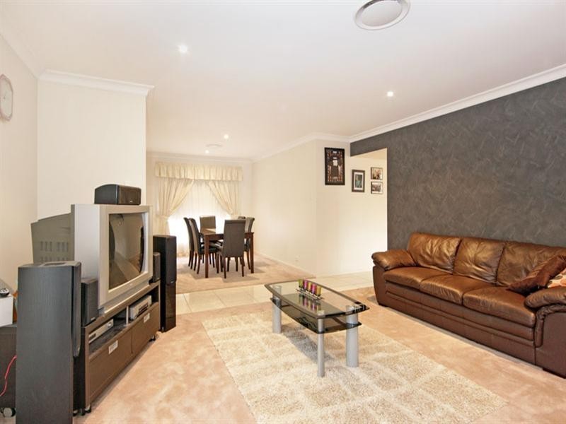 80 Mountain View Drive, Woongarrah NSW 2259