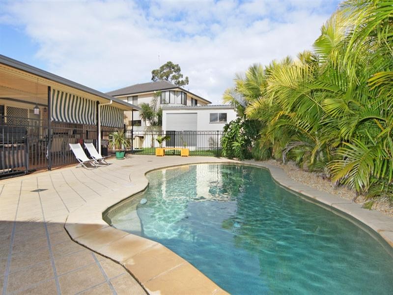 80 Mountain View Drive, Woongarrah NSW 2259