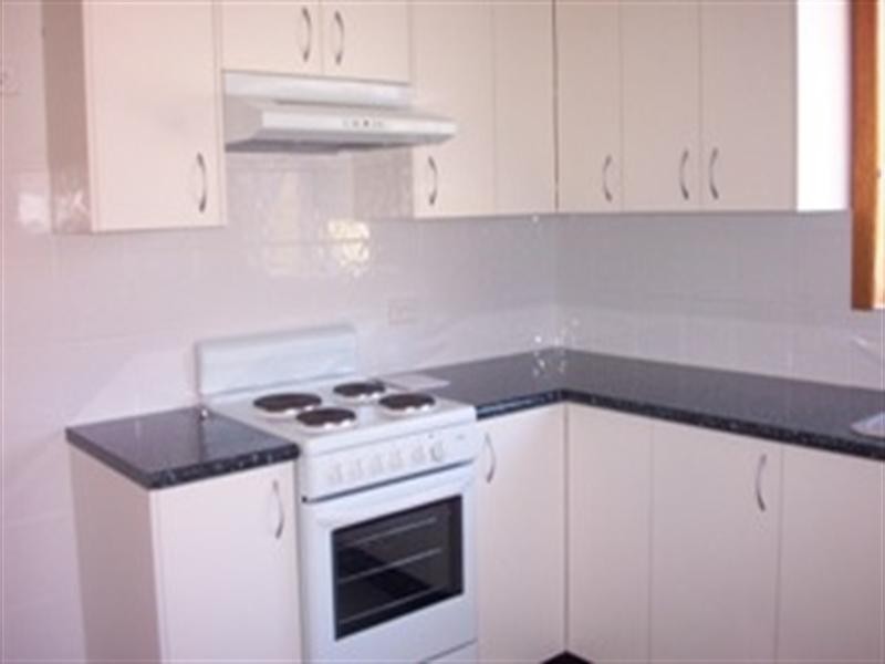 10 Famata Avenue, Blue Haven NSW 2262