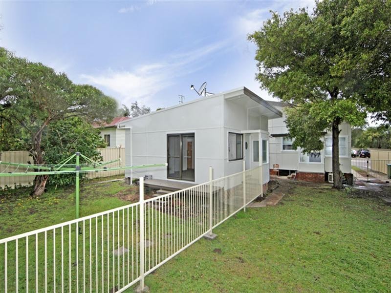 8a Main Road, Toukley NSW 2263
