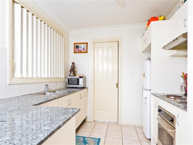 2/745 Pacific Highway, Kanwal NSW 2259