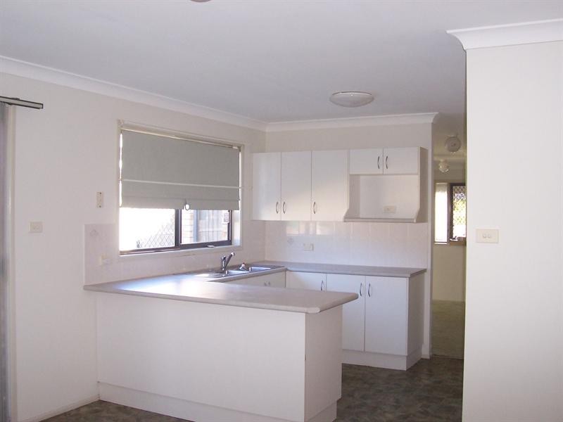 10 Shearer Crescent, Blue Haven NSW 2262